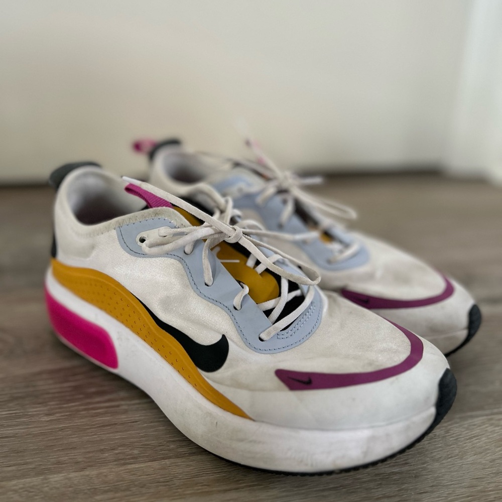Women’s Nike Air Max Dia White Pollen Rose Size 7.5
